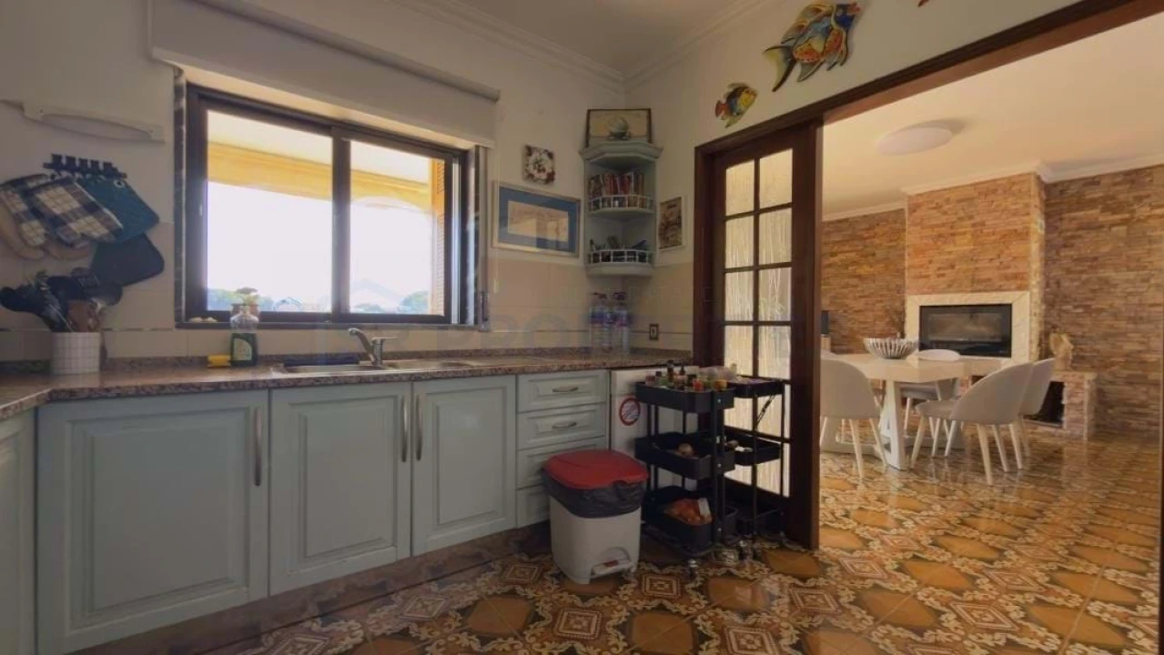 Moradia T5 para Venda em Quarteira Foto 22