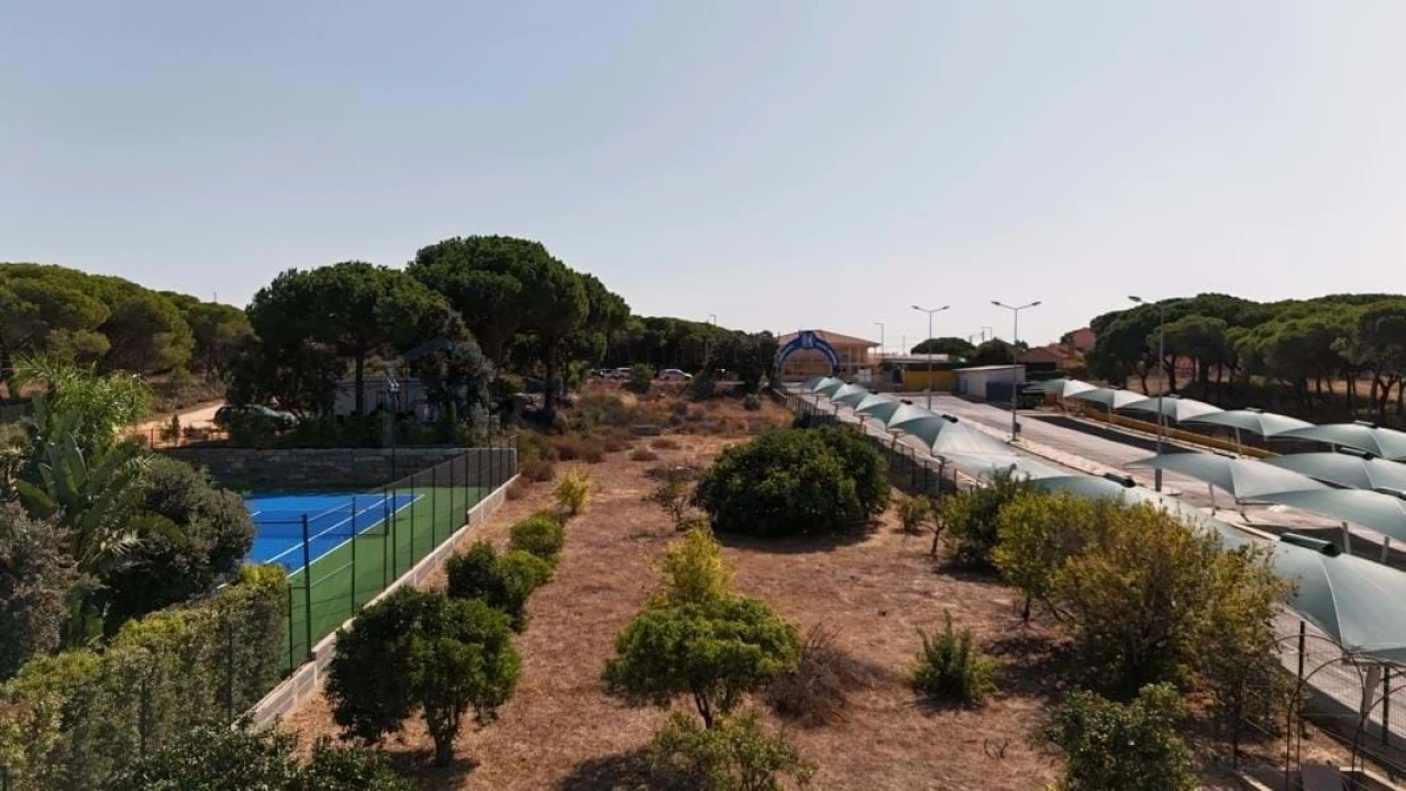 Moradia T5 para Venda em Quarteira Foto 9