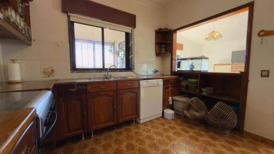 Moradia T5 para Venda em Quarteira Foto 44