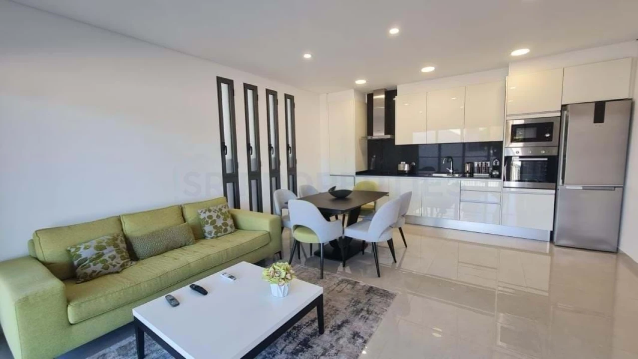 Apartamento T2 para Venda em Quarteira Foto 1