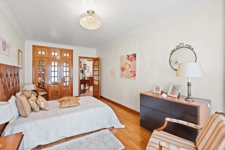 Apartamento T3 para Venda em Rio de Mouro Foto 22