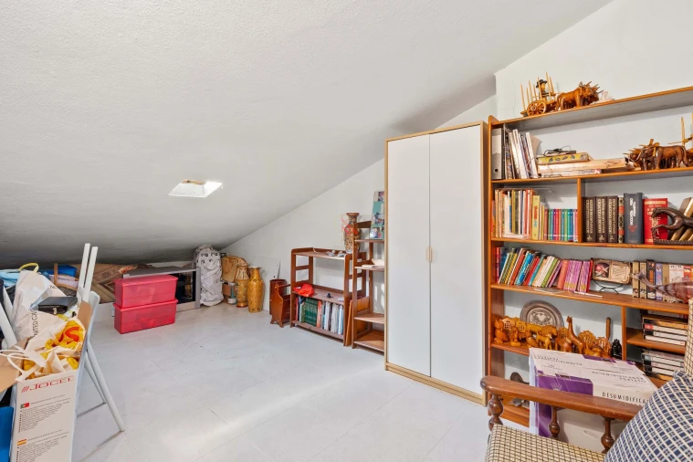 Apartamento T3 para Venda em Rio de Mouro Foto 33