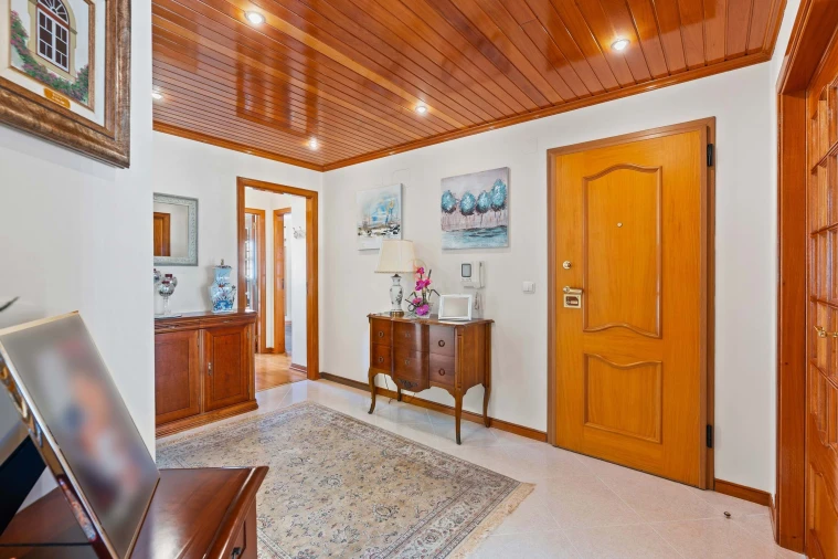 Apartamento T3 para Venda em Rio de Mouro Foto 12