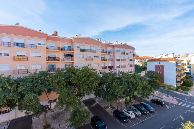 Apartamento T3 para Venda em Rio de Mouro Foto 43