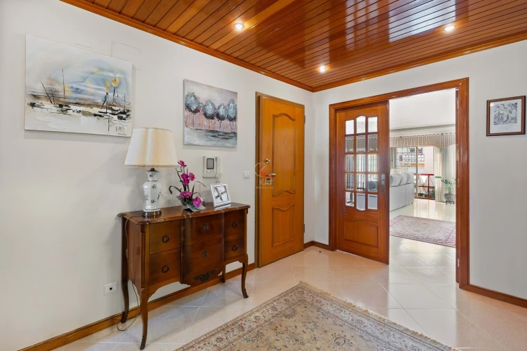 Apartamento T3 para Venda em Rio de Mouro Foto 13