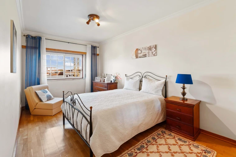 Apartamento T3 para Venda em Rio de Mouro Foto 24