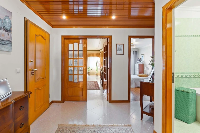 Apartamento T3 para Venda em Rio de Mouro Foto 15