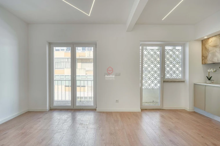 Apartamento T2 para Venda em Almada, Cova da Piedade, Pragal e Cacilhas Foto 4