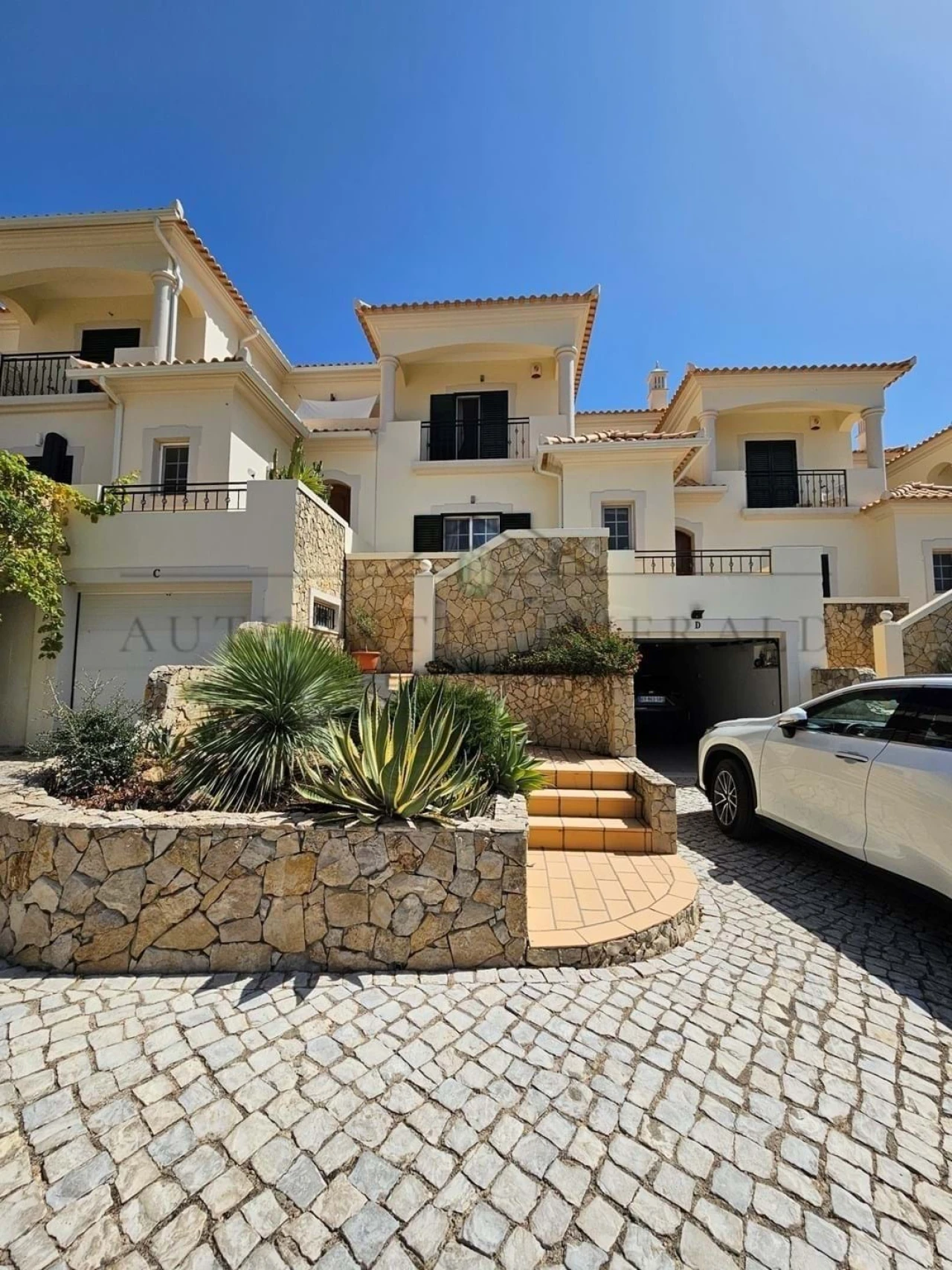 Moradia T3 para Venda em Almancil Foto 1