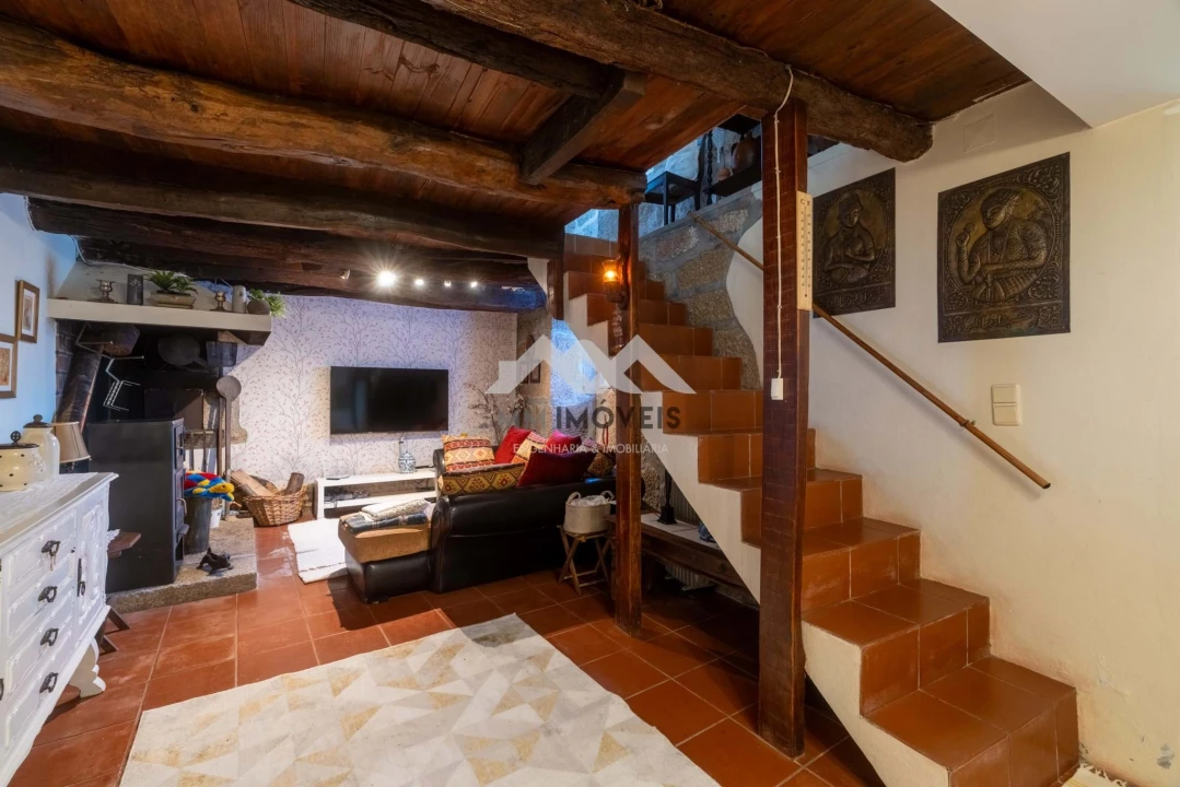 Moradia T3 para Venda em Oliveira do Douro Foto 47