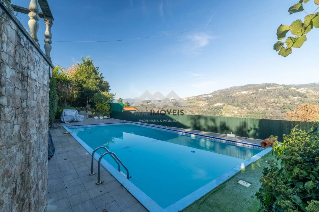 Moradia T3 para Venda em Oliveira do Douro Foto 75