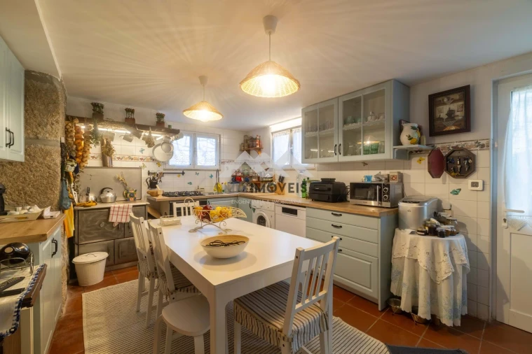 Moradia T3 para Venda em Oliveira do Douro Foto 53