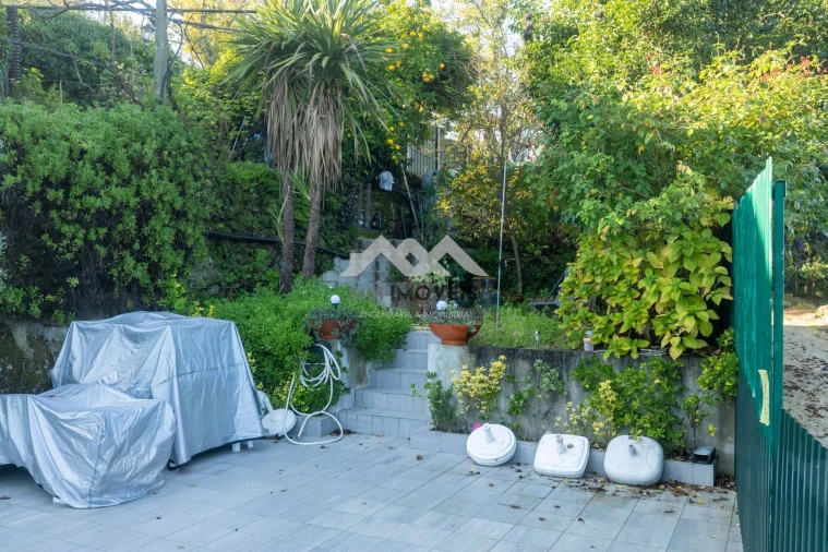 Moradia T3 para Venda em Oliveira do Douro Foto 79