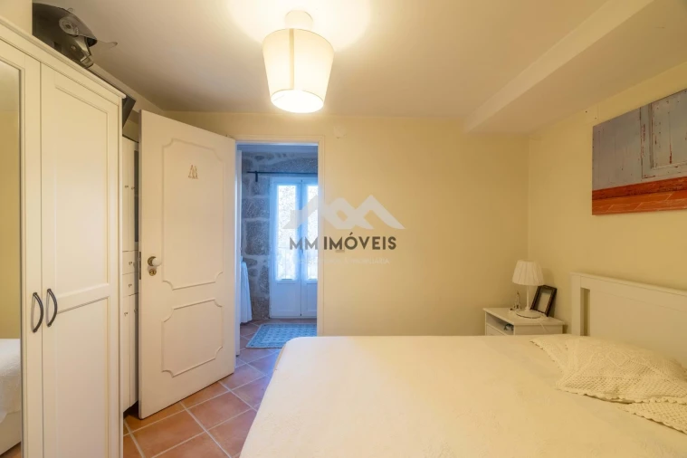 Moradia T3 para Venda em Oliveira do Douro Foto 92