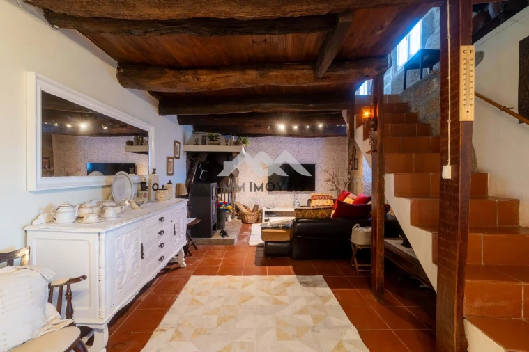 Moradia T3 para Venda em Oliveira do Douro Foto 46