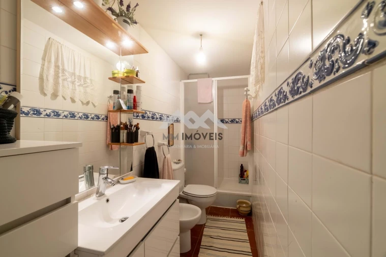 Moradia T3 para Venda em Oliveira do Douro Foto 38