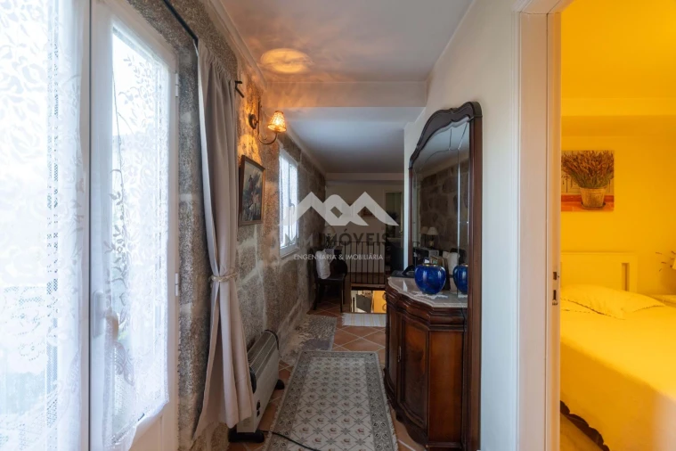 Moradia T3 para Venda em Oliveira do Douro Foto 28