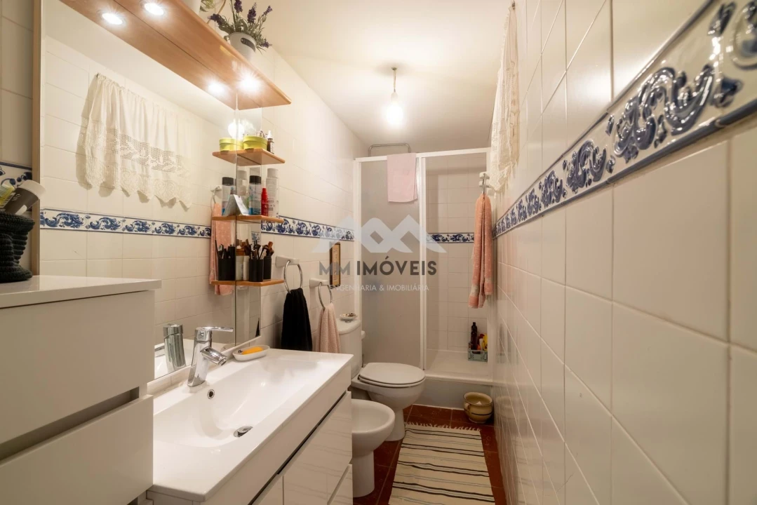 Moradia T3 para Venda em Oliveira do Douro Foto 38