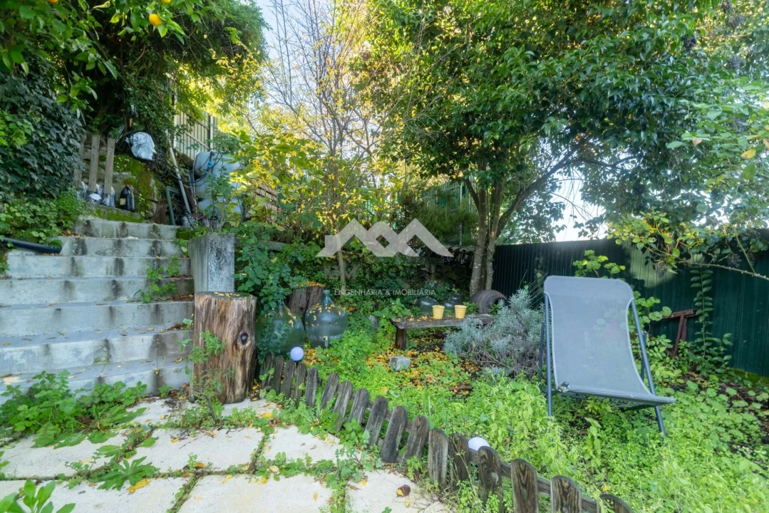 Moradia T3 para Venda em Oliveira do Douro Foto 83