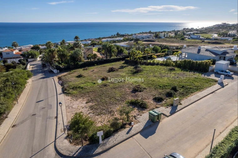 Terreno para Venda em Luz Foto 3