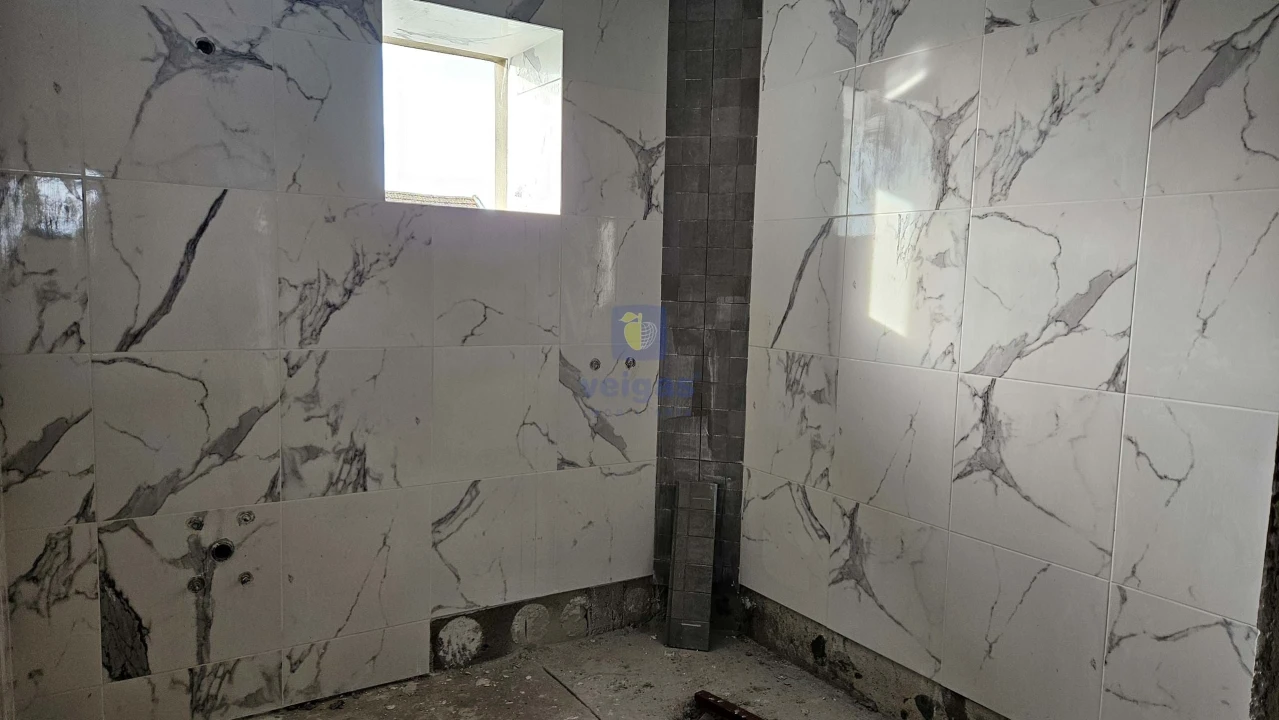 Moradia T3 para Venda em Painho e Figueiros Foto 5