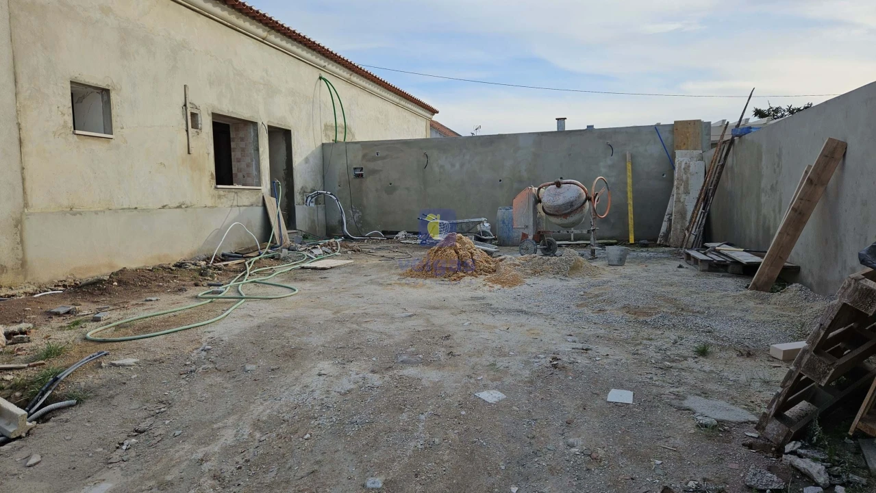 Moradia T3 para Venda em Painho e Figueiros Foto 1