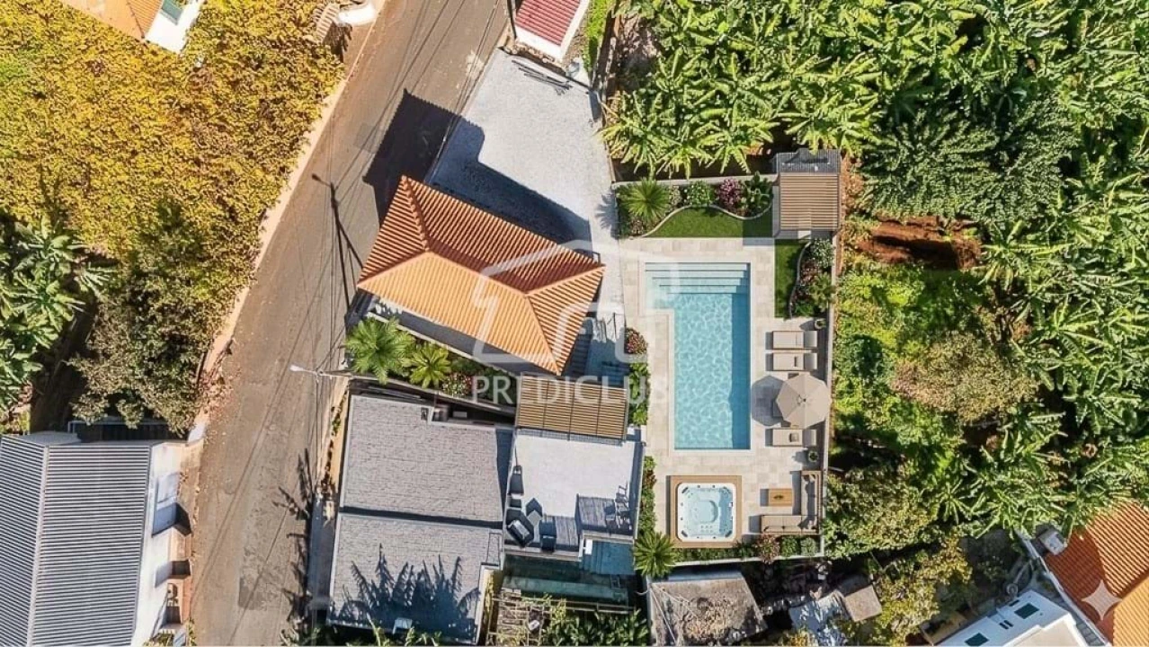 Moradia T3 para Venda em Canhas Foto 36