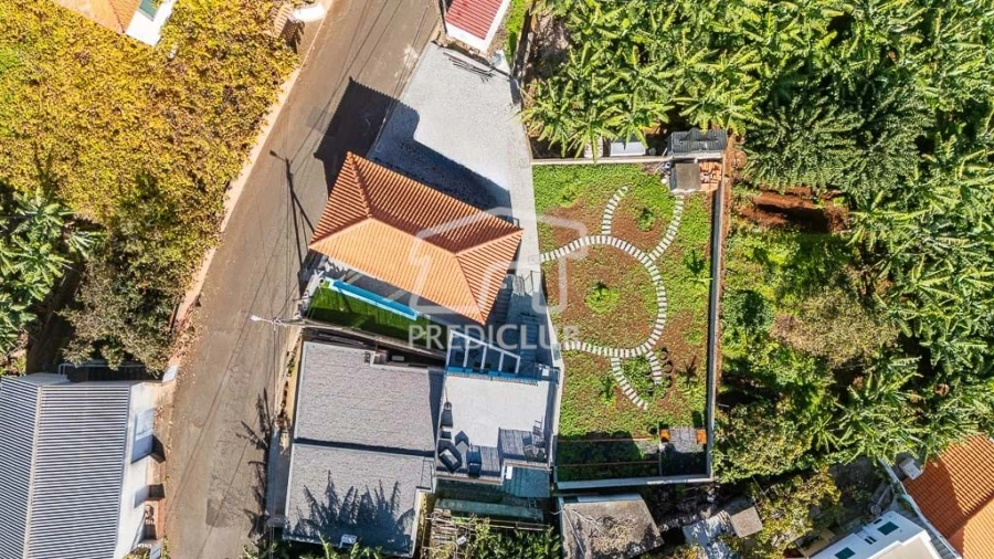 Moradia T3 para Venda em Canhas Foto 42