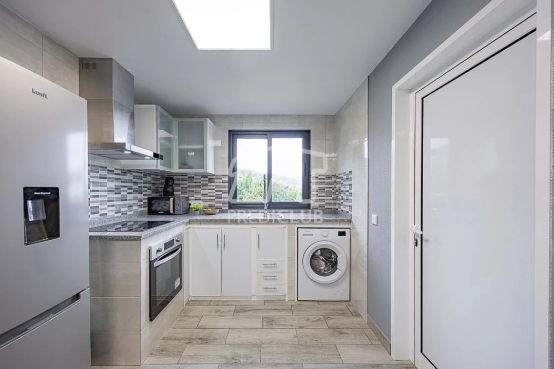 Moradia T3 para Venda em Canhas Foto 27