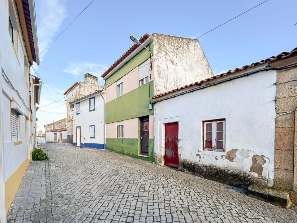 Moradia T3 para Venda em Gafete Foto 4