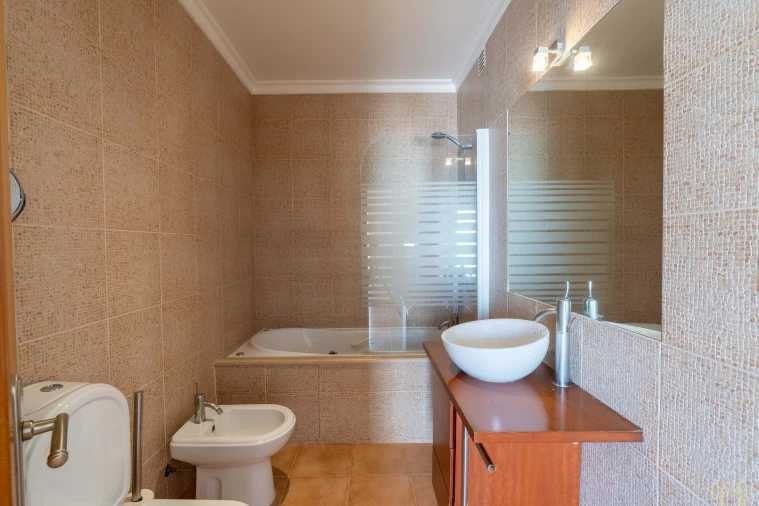 Moradia T3 para Venda em São Silvestre Foto 19