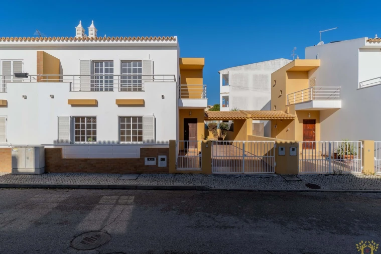 Moradia T3 para Venda em São Silvestre