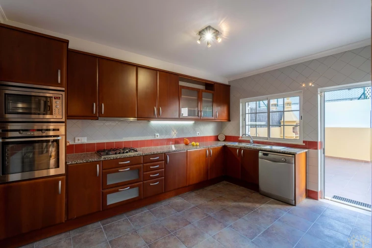 Moradia T3 para Venda em São Silvestre Foto 8