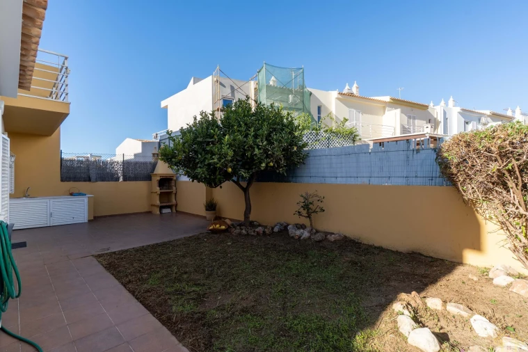 Moradia T3 para Venda em São Silvestre Foto 12