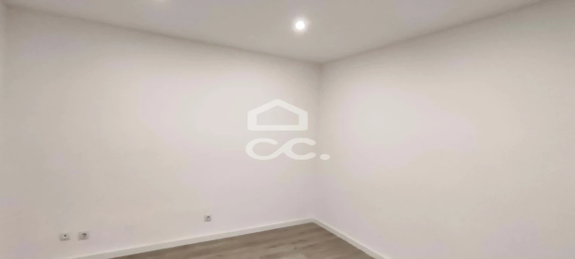 Apartamento T2 para Venda em Barreiro e Lavradio Foto 19