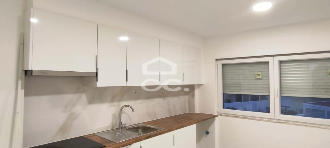 Apartamento T2 para Venda em Barreiro e Lavradio Foto 5