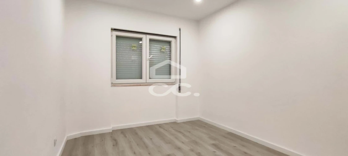 Apartamento T2 para Venda em Barreiro e Lavradio Foto 21