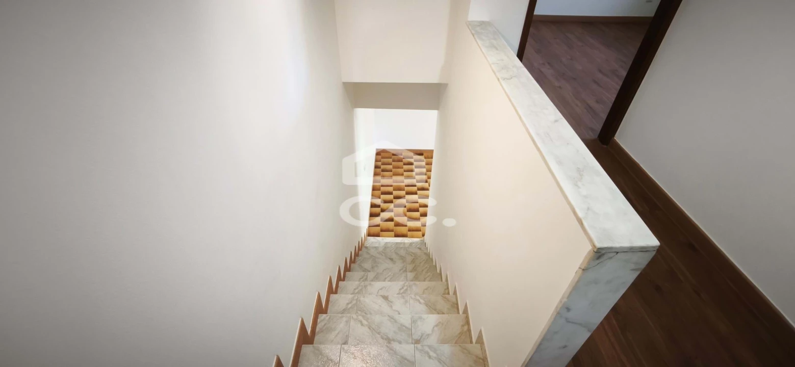 Moradia T3 para Arrendamento em Venteira Foto 14