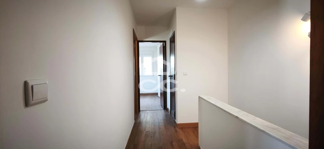 Moradia T3 para Arrendamento em Venteira Foto 12