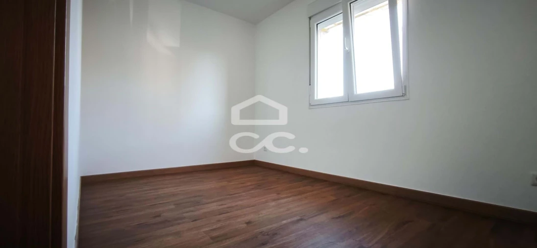 Moradia T3 para Arrendamento em Venteira Foto 8