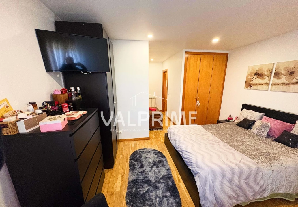 Apartamento T2 para Venda em Alfena Foto 3