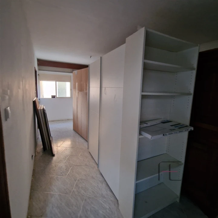 Moradia T4 para Arrendamento em Ramalde Foto 4