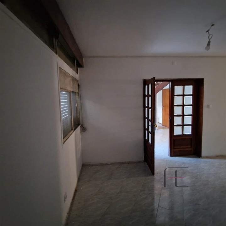 Moradia T4 para Arrendamento em Ramalde Foto 6