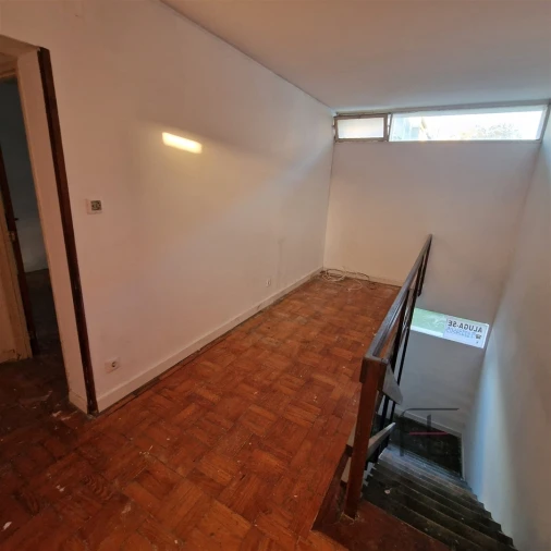 Moradia T4 para Arrendamento em Ramalde Foto 15