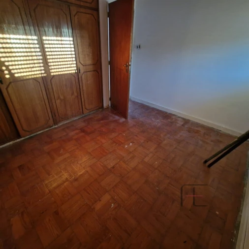 Moradia T4 para Arrendamento em Ramalde Foto 22