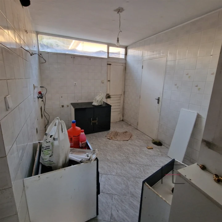 Moradia T4 para Arrendamento em Ramalde Foto 7