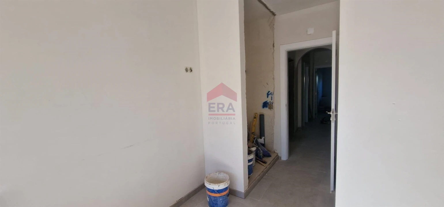 Apartamento T2 para Venda em São Brás de Alportel Foto 3