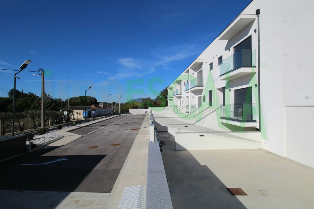 Moradia T4 para Venda em Aveiras de Cima Foto 50