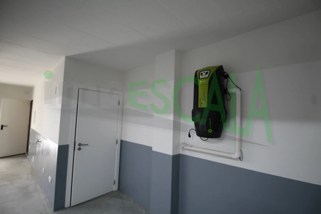 Moradia T4 para Venda em Aveiras de Cima Foto 38