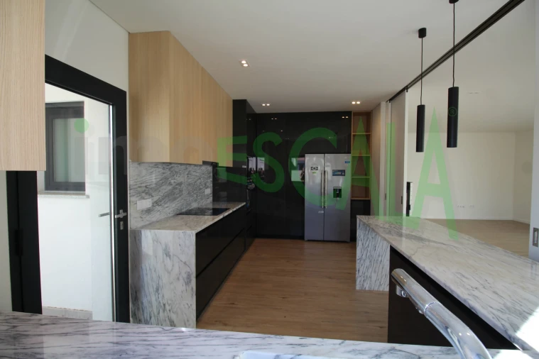 Moradia T4 para Venda em Aveiras de Cima Foto 20